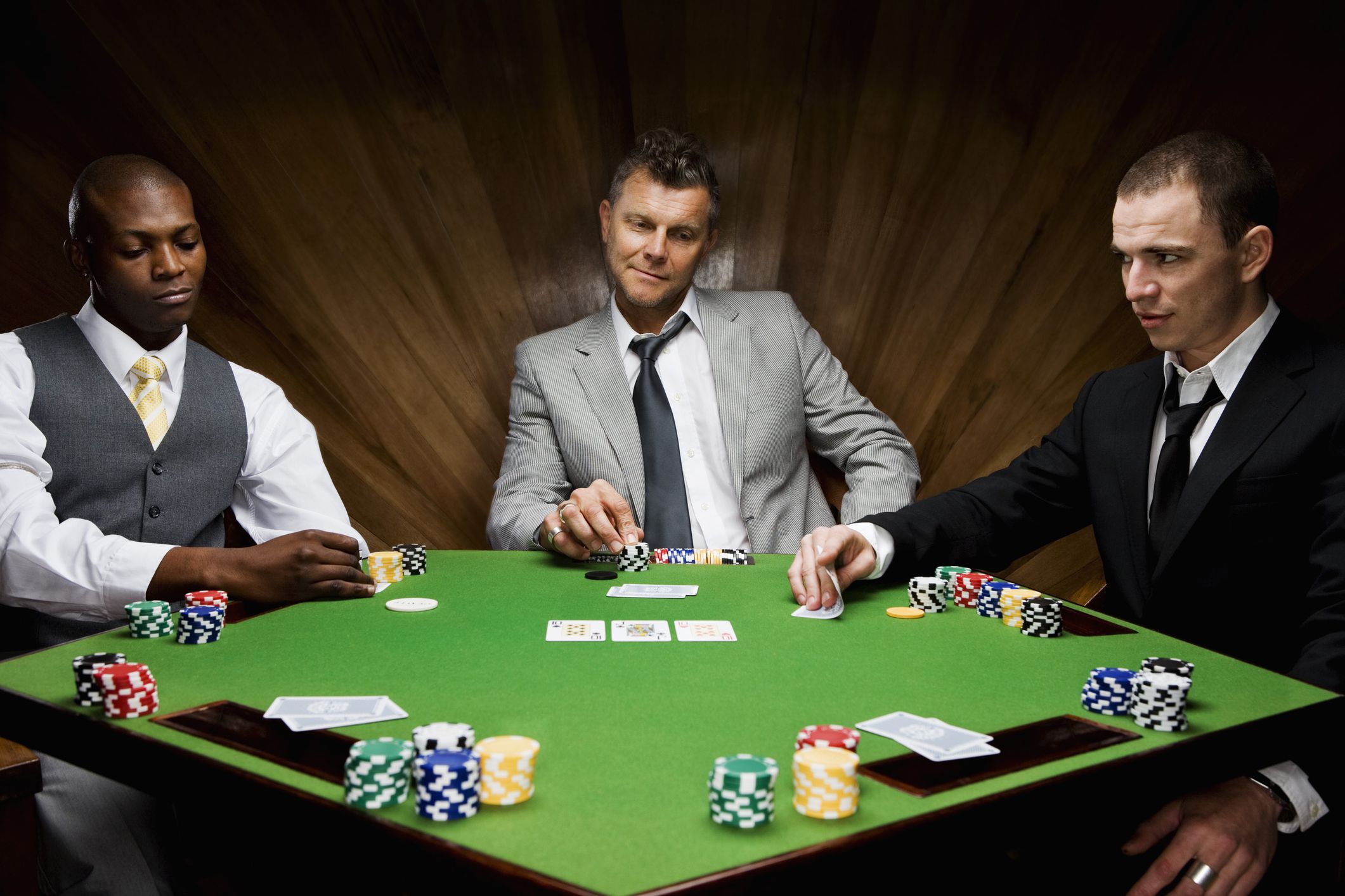 Можно играть в покер в россии