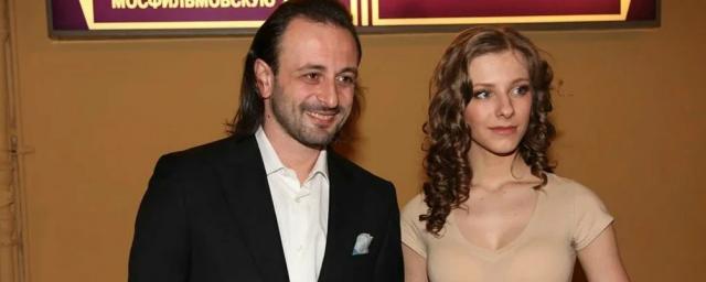 25-летняя Елизавета Арзамасова и 47-летний Илья Авербух поженились