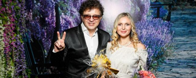 Роман Жуков и его экс-супруга могут лишиться квартиры из-за долгов