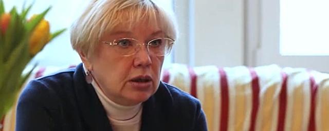 Мать Аршавина обвинила Алису Казьмину в краже €1 млн