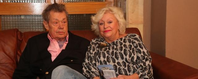Вдова Николая Караченцева пожаловалась на пенсию в 53 тысячи рублей