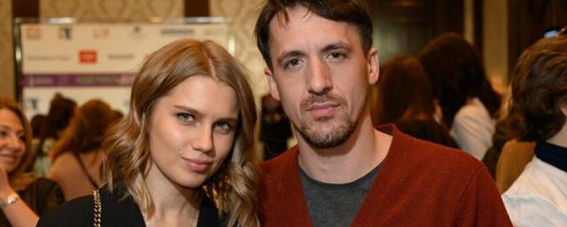 Дарья Мельникова сообщила о разводе с Артуром Смольяниновым