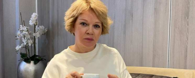 Елена Валюшкина рассказала, что бывший супруг поселил в ее квартиру новую семью