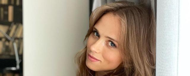 Звезда «Сватов» Анна Кошмал предложила своим подписчикам собирать деньги для поддержки украинских военных