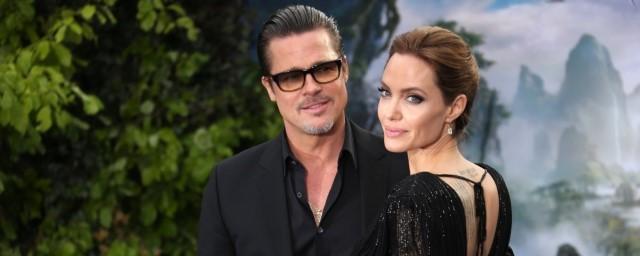 Актриса Анджелина Джоли заказала в СМИ совместную съемку с Питтом, чтобы «развести» его с женой