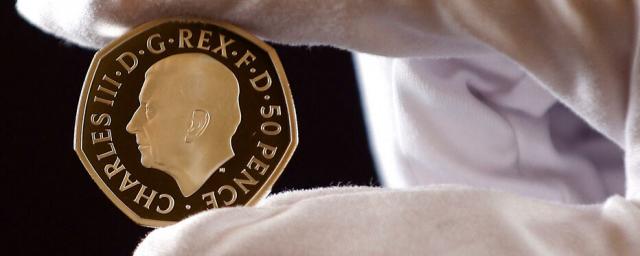 В Великобритании представлены первые монеты с изображением короля Карла III