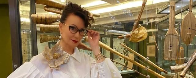 51-летняя актриса Нонна Гришаева объявила, что четырежды стала бабушкой