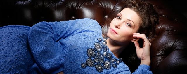 Актриса Александра Урсуляк призналась, что купила дачу после 30-ти лет