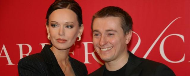 Сергей Безруков публично поцеловал экс-супругу после громкого развода