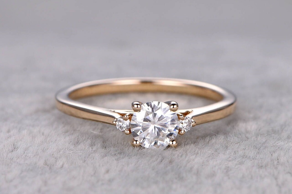 Moissanite Engagement Rings