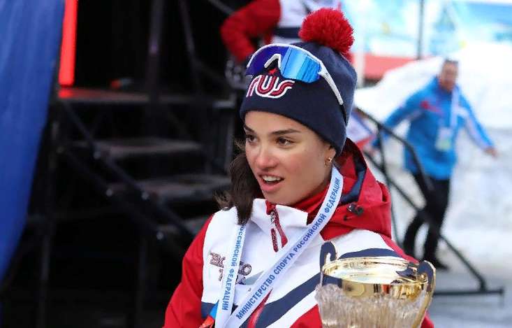Лыжница Вероника Степанова призвала спортсменов демонстрировать свой достаток в соцсетях