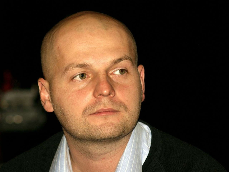 Восемь лет колонии: режиссер Вырыпаев заочно осужден за фейки об армии РФ